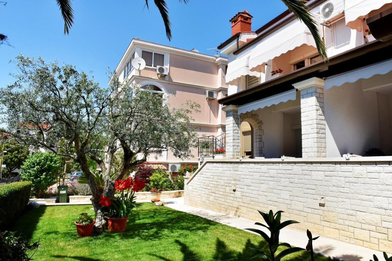 Apartments Lavizatic Poreč Exteriör bild